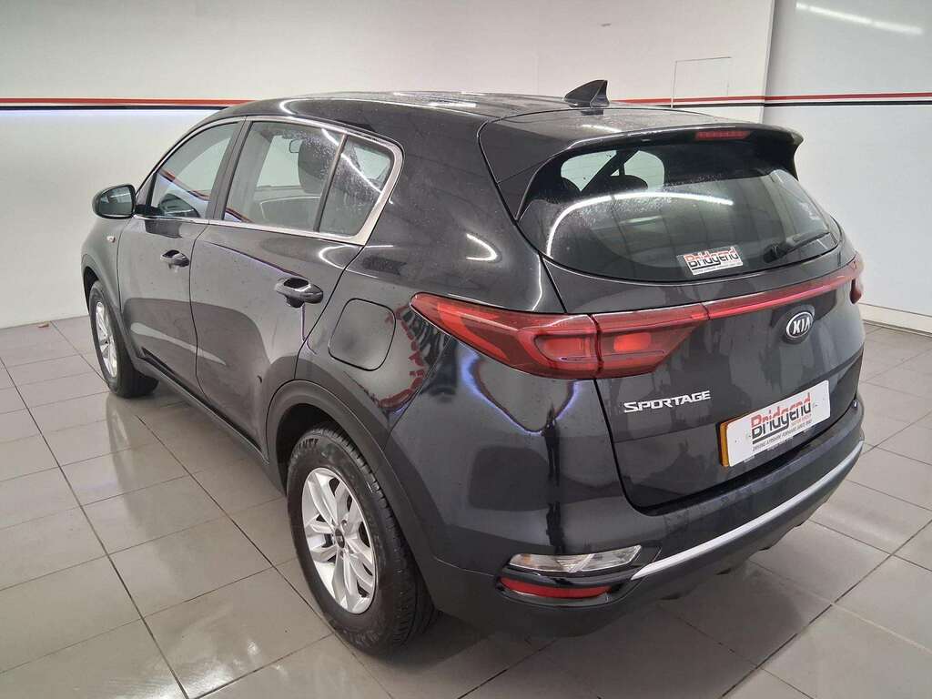 Kia Sportage 1.6 Crdi 1 Suv Black #4