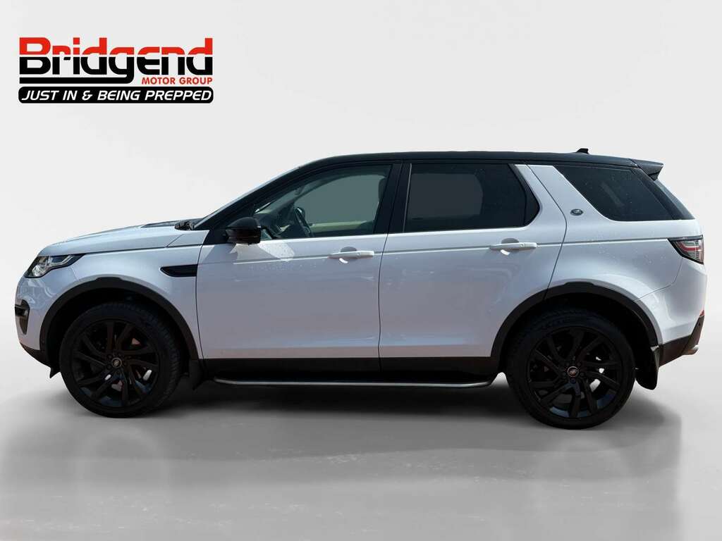 Land Rover Discovery Sport 2.0 Td4 Hse Luxury Suv 4Wd White #3