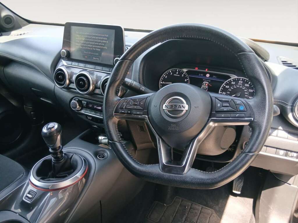 Nissan Juke Acenta Grey #4