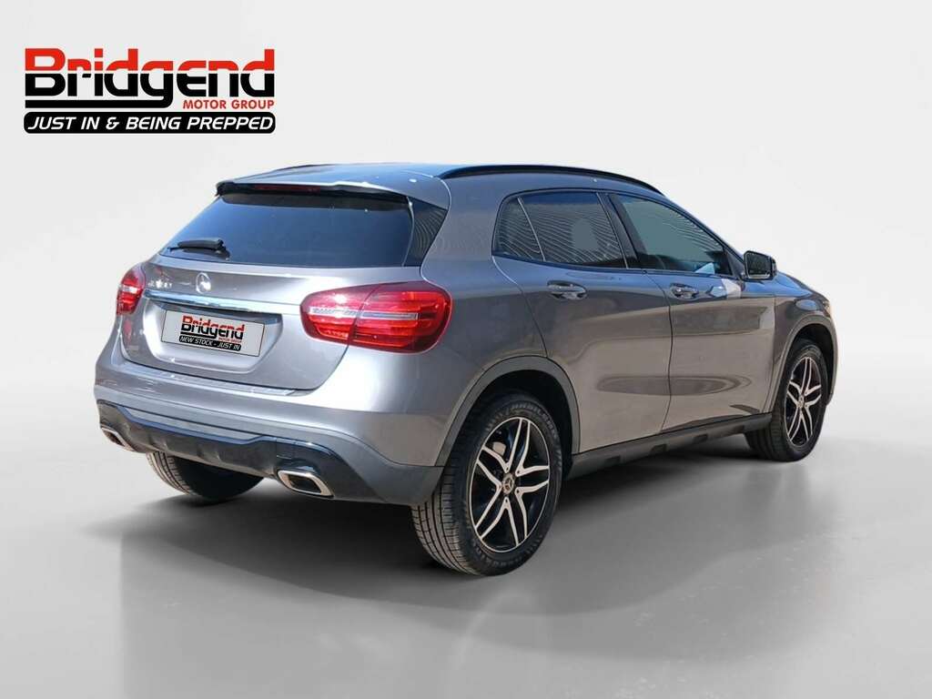 Mercedes-Benz GLA Class 1.6 Gla180 Urban Edition Suv Grey #3