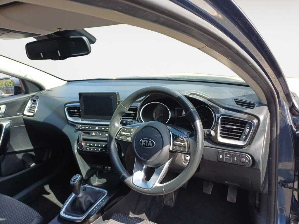 Kia Ceed 1.6 Crdi 3 Sportswagon Blue #5