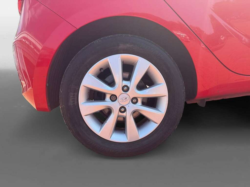 Hyundai I20 White #10