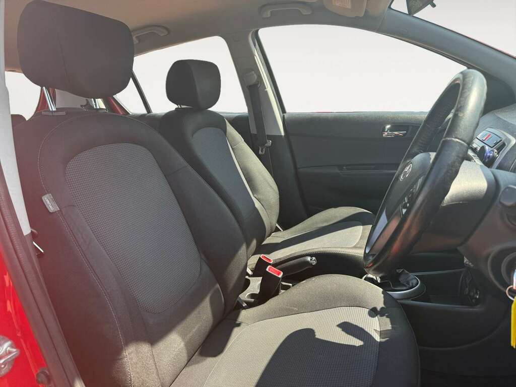 Hyundai I20 1.2 Active Hatchback Red #6