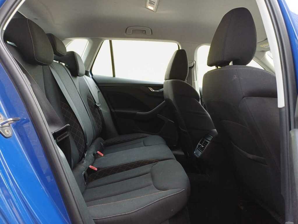 Skoda Kamiq 1.0 Tsi Se Suv GJ20JZV Blue #4