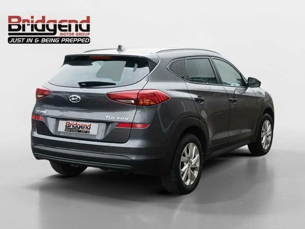 Hyundai Tucson 1.6 Gdi Se Nav Suv EN19XFZ Grey #3