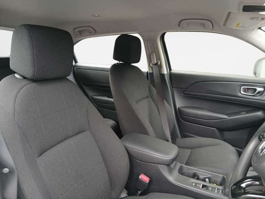 Honda Hr-V 1.5 H I-mmd Elegance Suv FV23CEX White #6