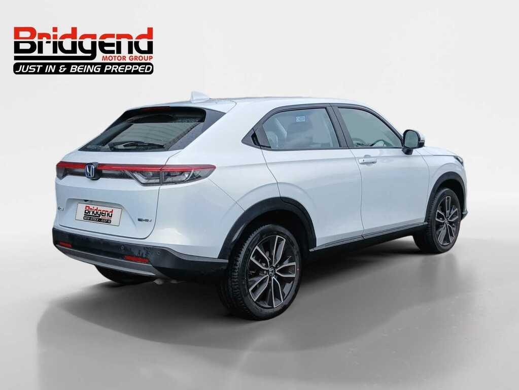 Honda Hr-V 1.5 H I-mmd Elegance Suv FV23CEX White #3