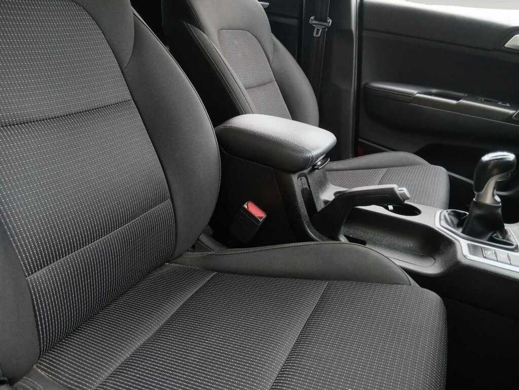 Kia Sportage 1.6 Gdi 2 Suv YR69HJO White #4
