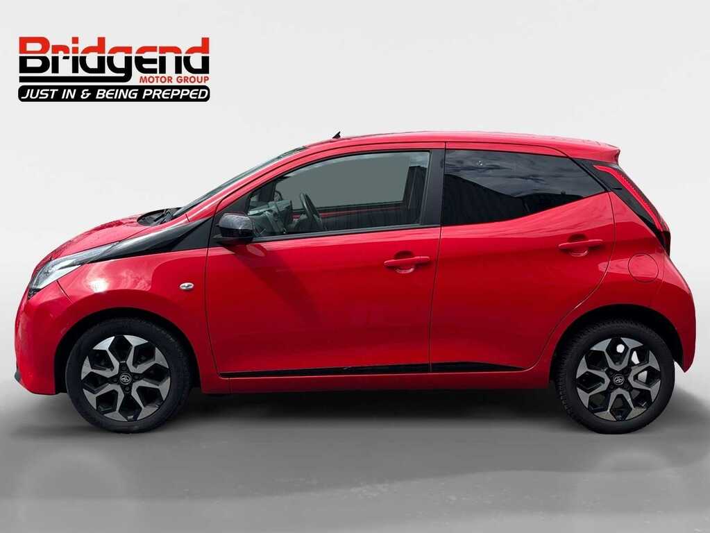 Toyota Aygo 1.0 Vvt-i X-trend Hatchback Red #3