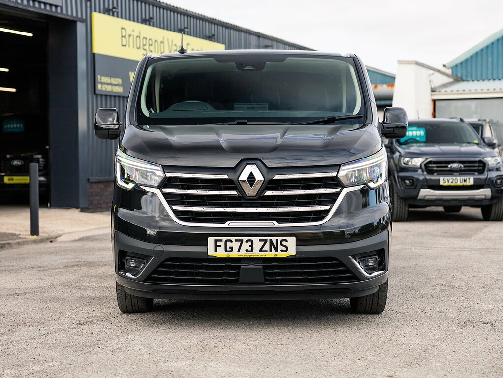 Renault Trafic Ll30 2.0 Dci Blue 170 Bhp Sport Crew Van L2 H1 Eu Black #4