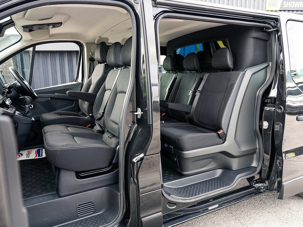 Renault Trafic Ll30 2.0 Dci Blue 170 Bhp Sport Crew Van L2 H1 Eu Black #2