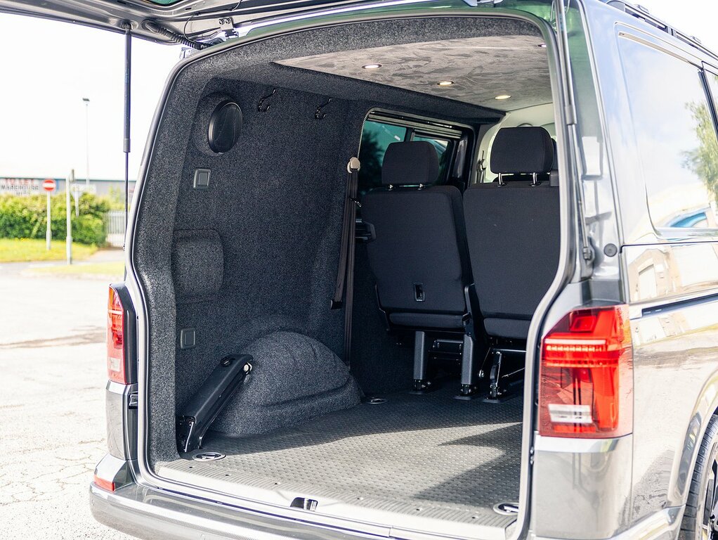 Volkswagen Transporter T6.1 T32 2.0 Tdi 150 Bhp L1 Swb Highline 5 Seat Ko Grey #2