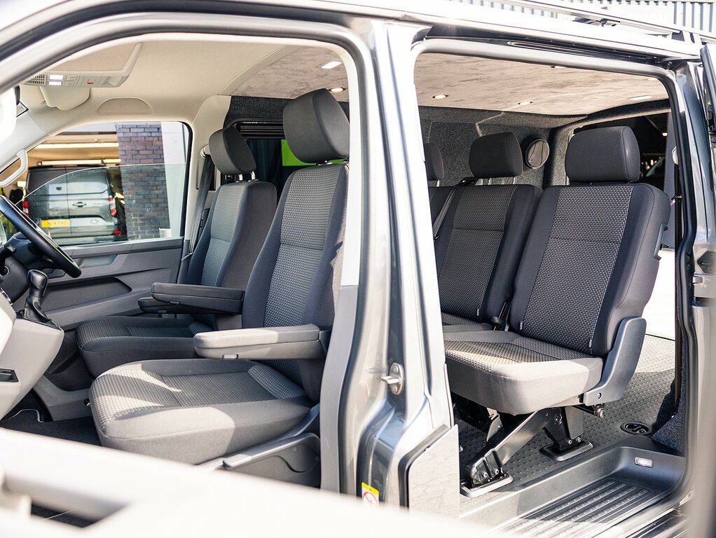 Volkswagen Transporter T6.1 T32 2.0 Tdi 150 Bhp L1 Swb Highline 5 Seat Ko Grey