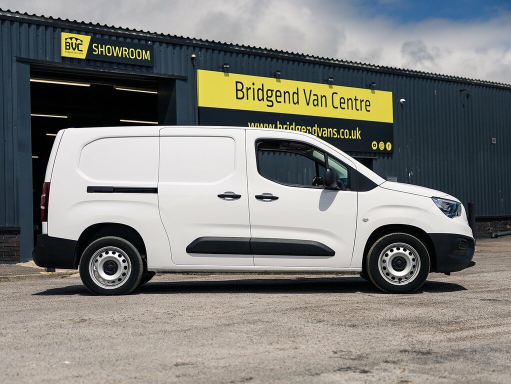 Vauxhall Combo 2300 1.5 Turbo D 100 Bhp L2 Lwb Prime Euro 6 Diese White #5