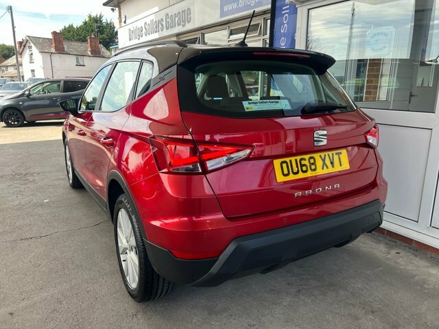 Seat Arona Tsi Gpf Se Technology OU68XVT Red #3