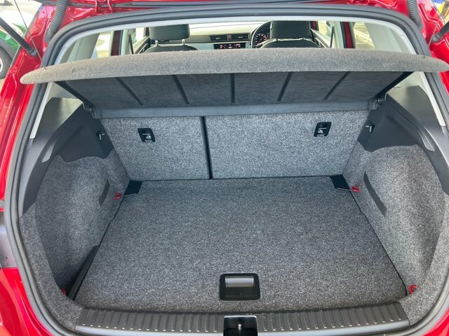 Seat Arona Tsi Gpf Se Technology OU68XVT Red #5