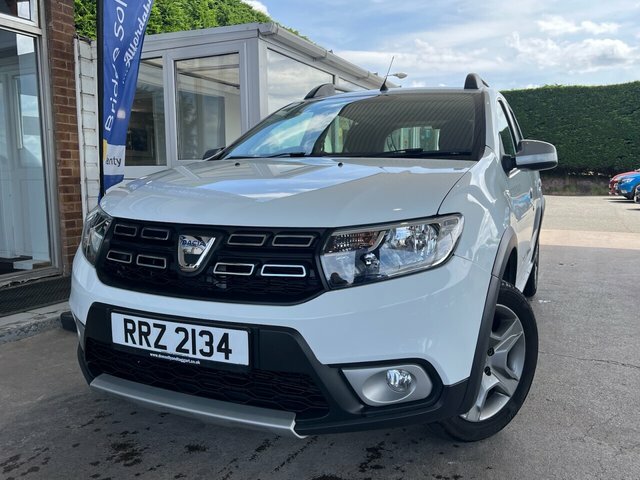 Dacia Sandero Stepway Tce Comfort Hatchback White