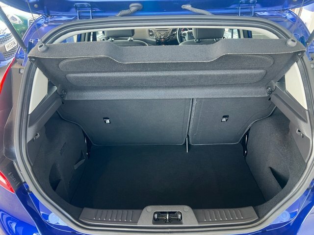 Ford Fiesta Zetec Hatchback EK66FYG Blue #5