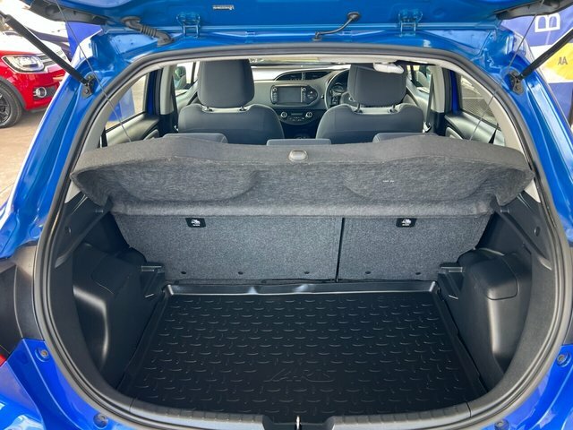 Toyota Yaris Vvt-h Icon Tech Hatchback OV19XBA Blue #5