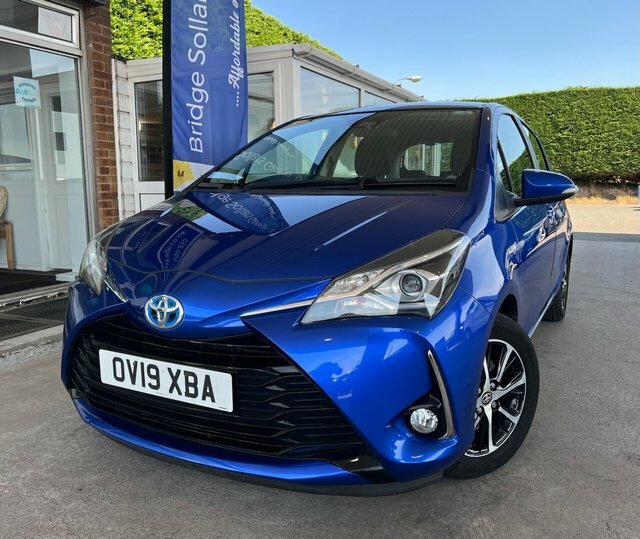 Toyota Yaris Vvt-h Icon Tech Hatchback Blue
