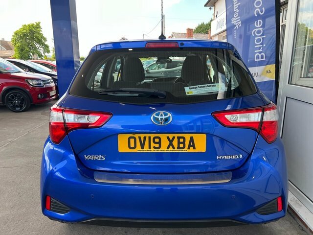 Toyota Yaris Vvt-h Icon Tech Hatchback OV19XBA Blue #4