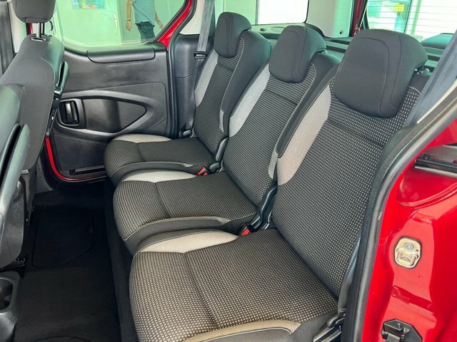 Peugeot Partner Tepee Partner Tepee Active B-hd Red #9