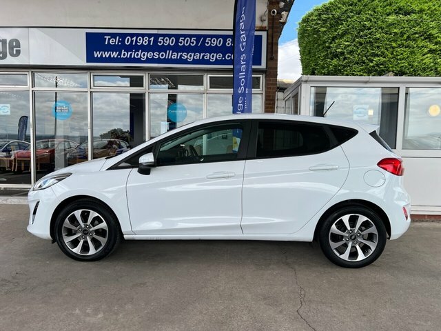 Ford Fiesta Ti-vct Trend Hatchback White #2