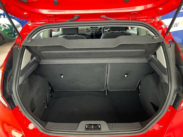 Ford Fiesta Zetec Hatchback VX15SXF Red #5