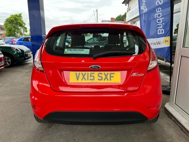 Ford Fiesta Zetec Hatchback VX15SXF Red #4