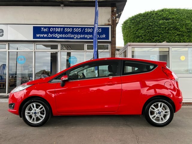 Ford Fiesta Zetec Hatchback VX15SXF Red #2