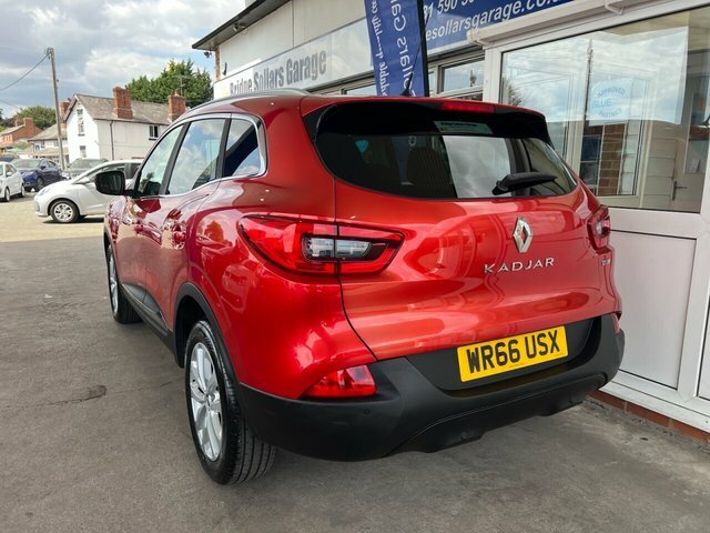 Renault Kadjar Dci Dynamique Nav Suv Red #3