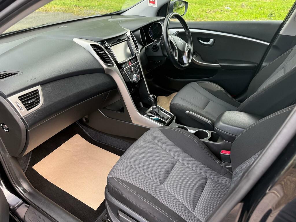Hyundai I30 Se Nav Blue Drive Crdi Black #4