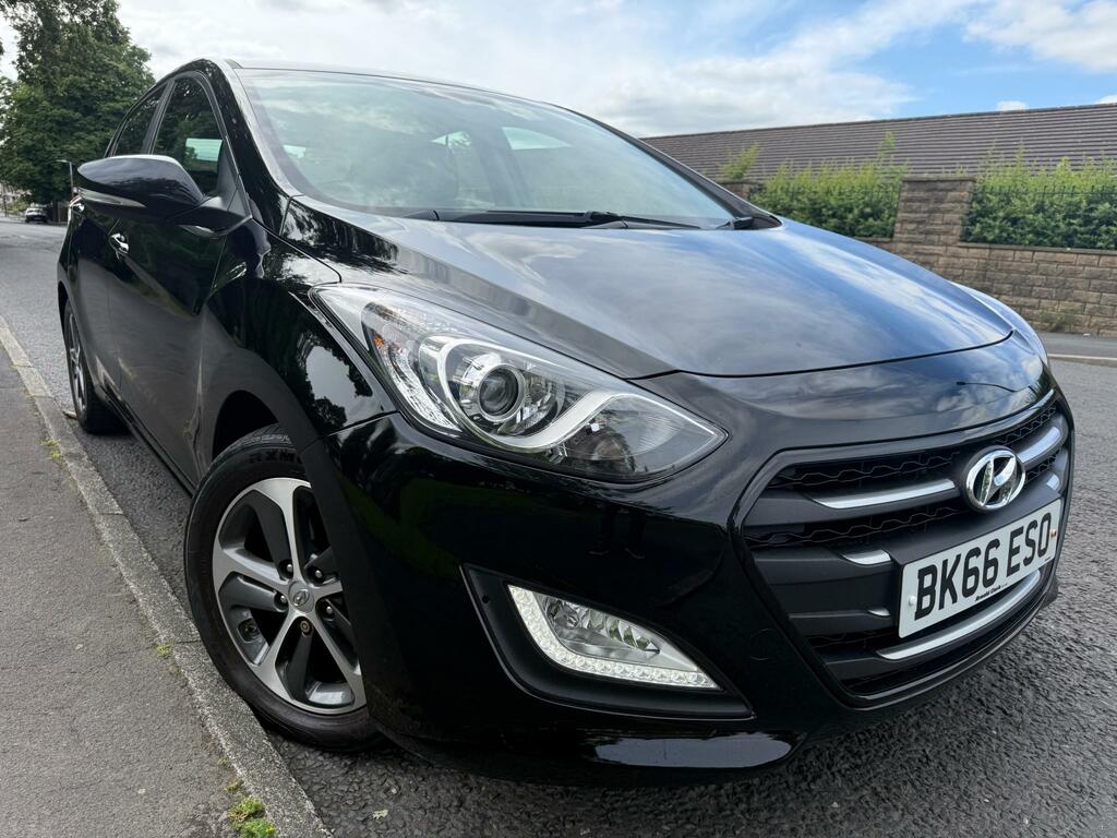 Hyundai I30 Se Nav Blue Drive Crdi Black #3