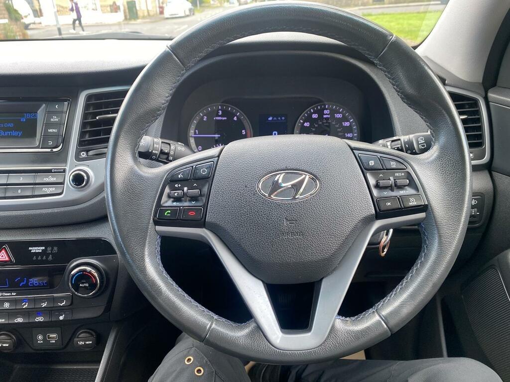 Hyundai Tucson Se Blue Drive 2Wd Crdi Beige #4