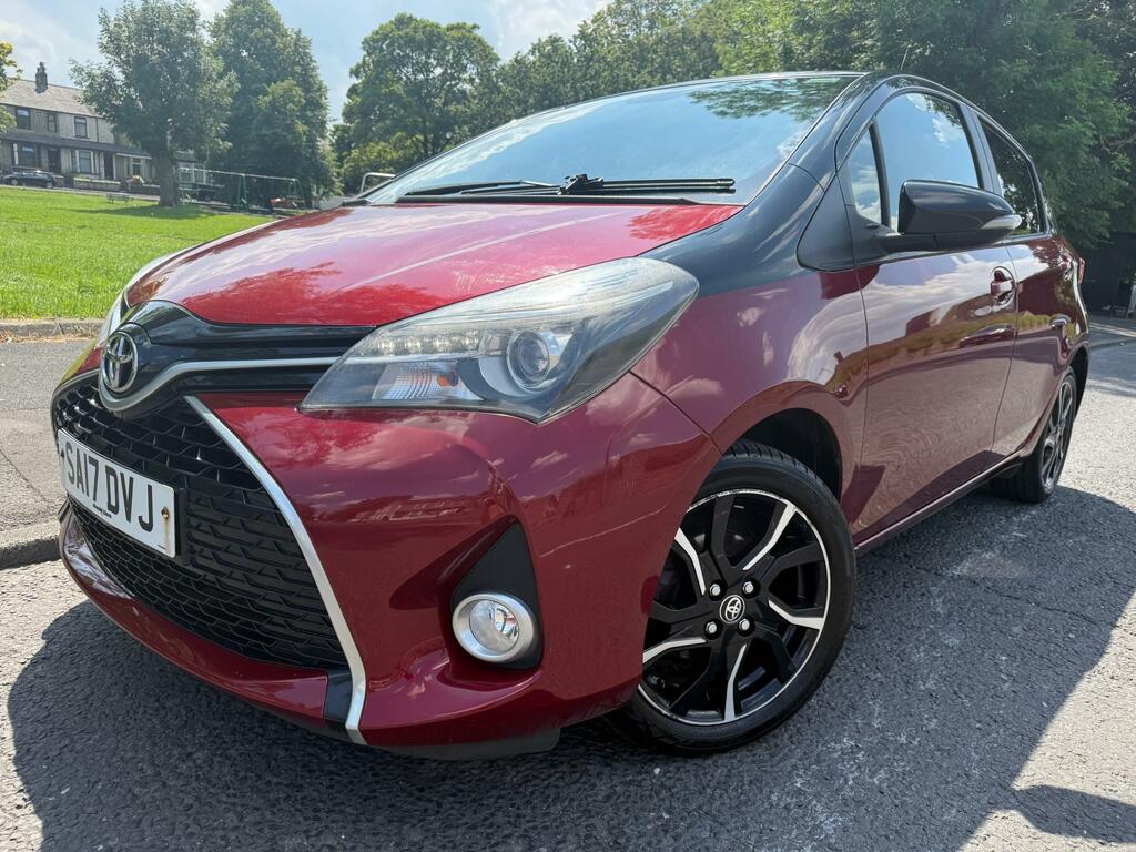 Toyota Yaris Design Vvt-i Red