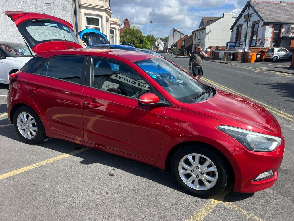Hyundai I20 1.2 Se Euro 6 Red #6