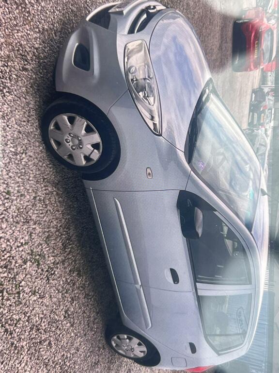 Hyundai I10 Hatchback 1.2 Classic Euro 5 201313 Silver #4