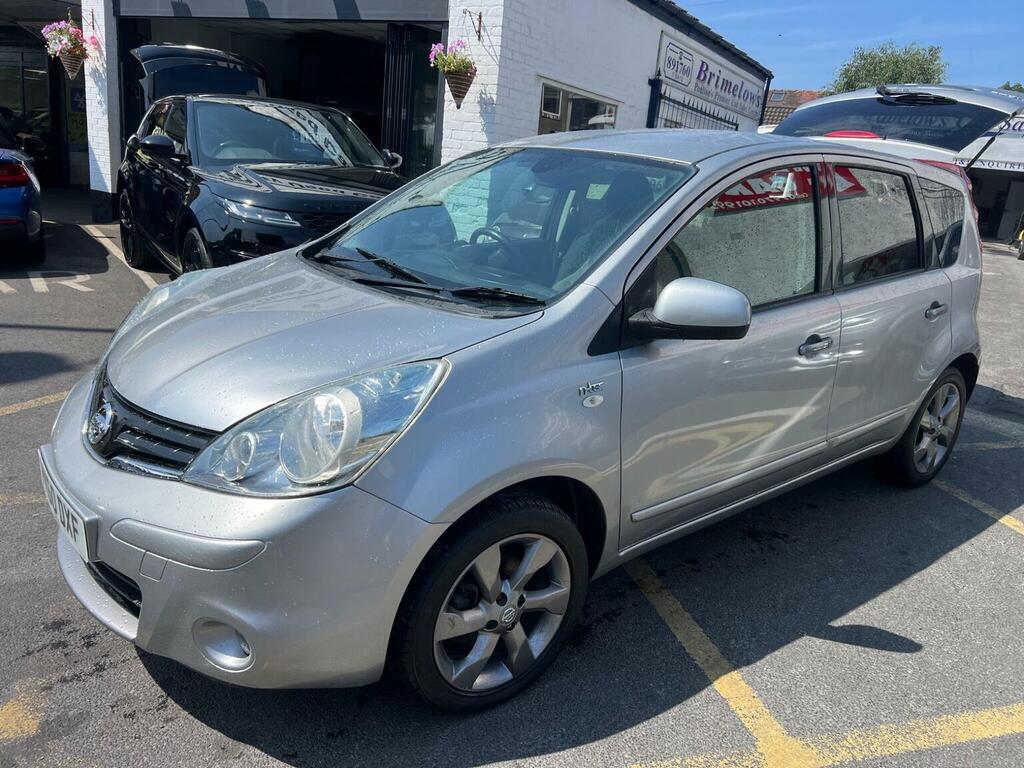 Nissan Note Hatchback 1.6 16V N-tec Euro 5 201060 Silver