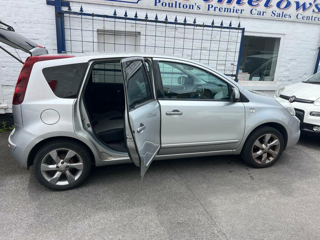 Nissan Note 2010 Nissan Notenbsp1.4 16V N-tec Euro 4 Pet Red #8