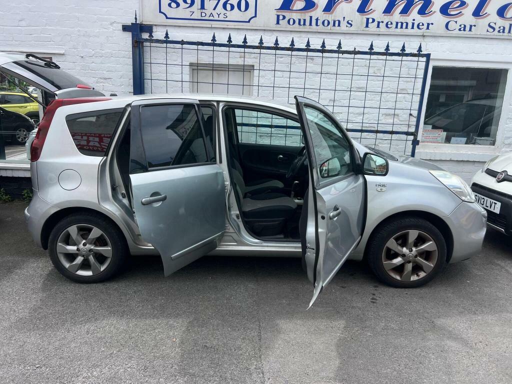 Nissan Note 2010 Nissan Notenbsp1.4 16V N-tec Euro 4 Pet Red #19