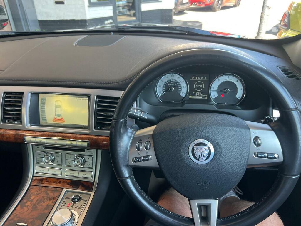 Jaguar XF Saloon 3.0D V6 Premium Luxury Euro 5 201 Black #13