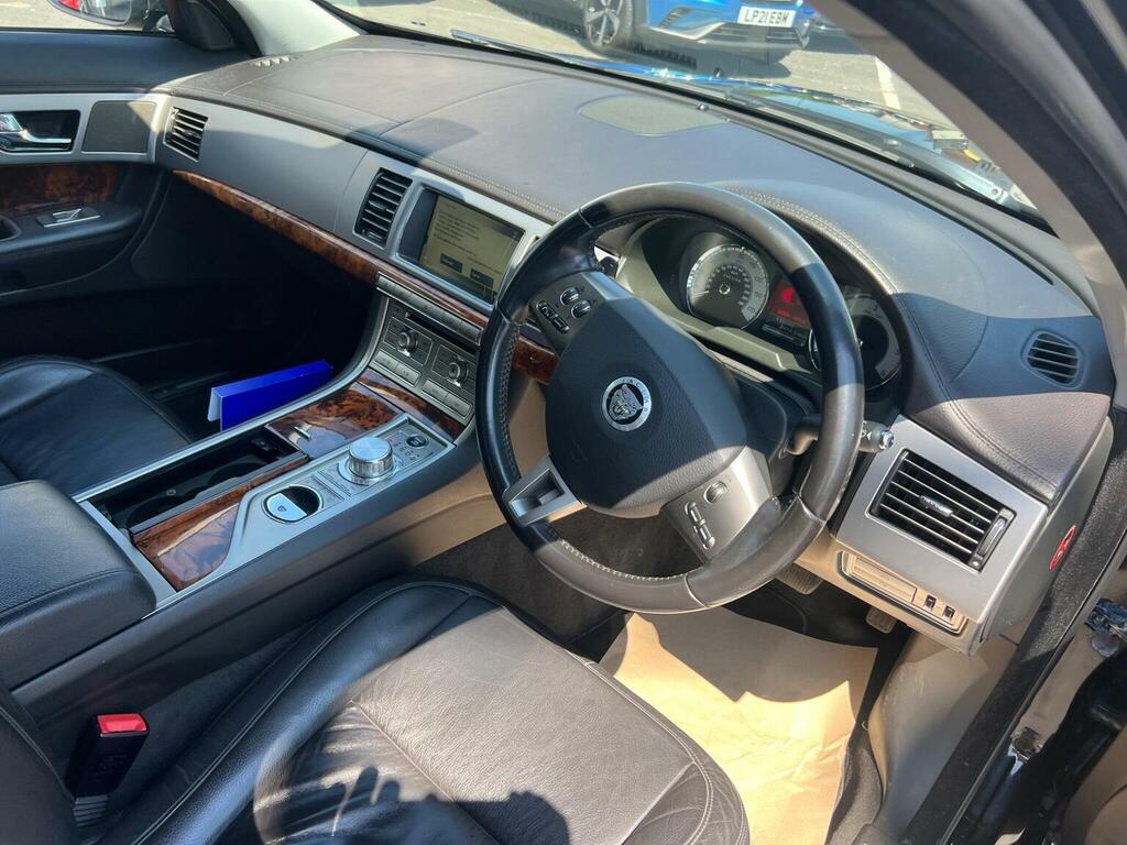 Jaguar XF 3.0D V6 Luxury Euro 5 Black #3