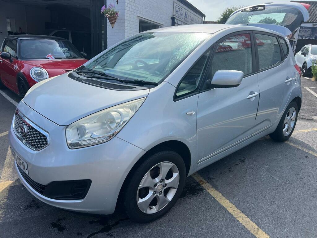 Kia Venga Mpv 1.4 2 Euro 5 201010 Silver