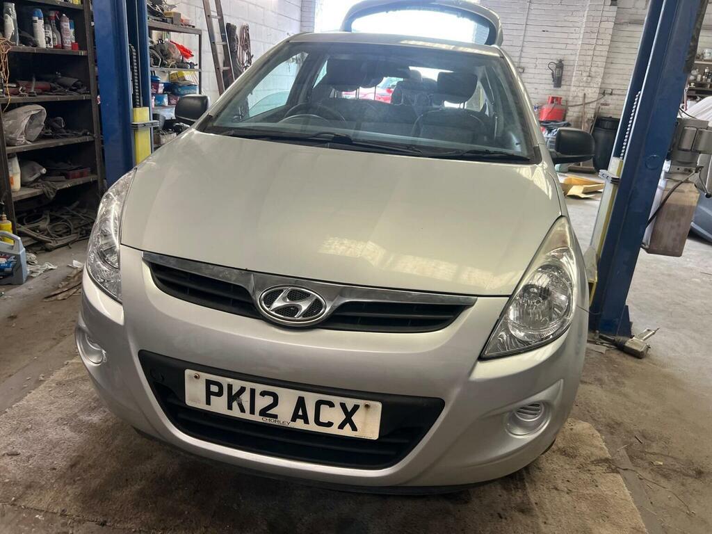 Hyundai I20 1.2 Classic Euro 5 Silver