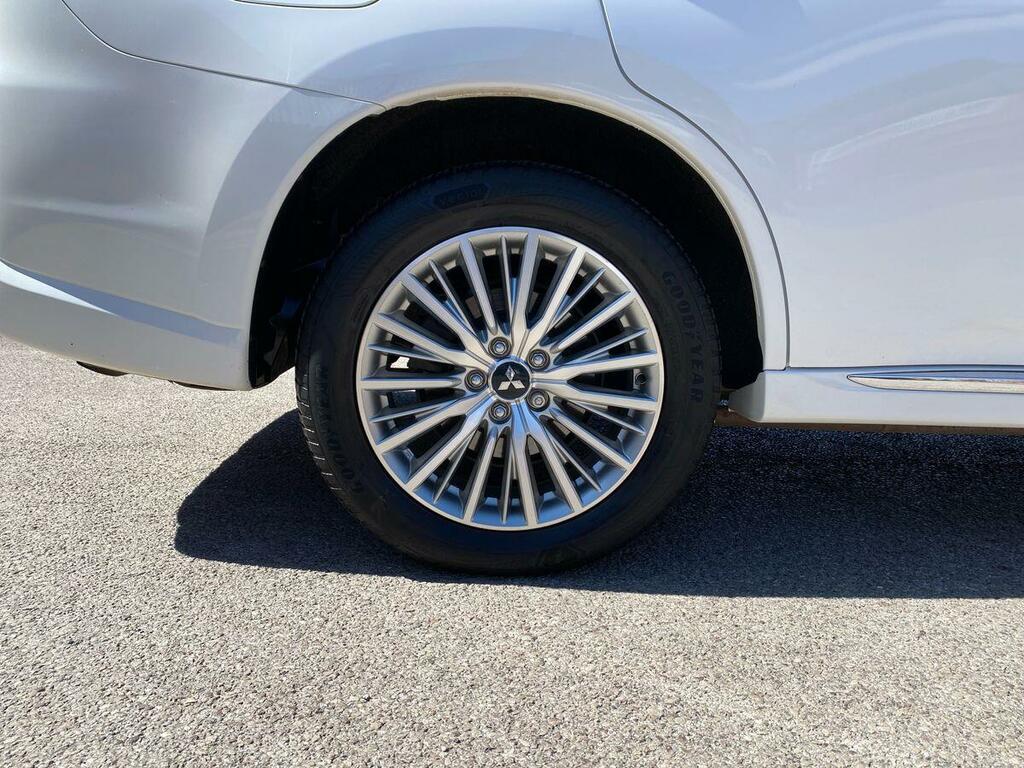 Mitsubishi Outlander 2.0 Mivec Juro Cvt 4Wd Euro 6 Ss Red #17