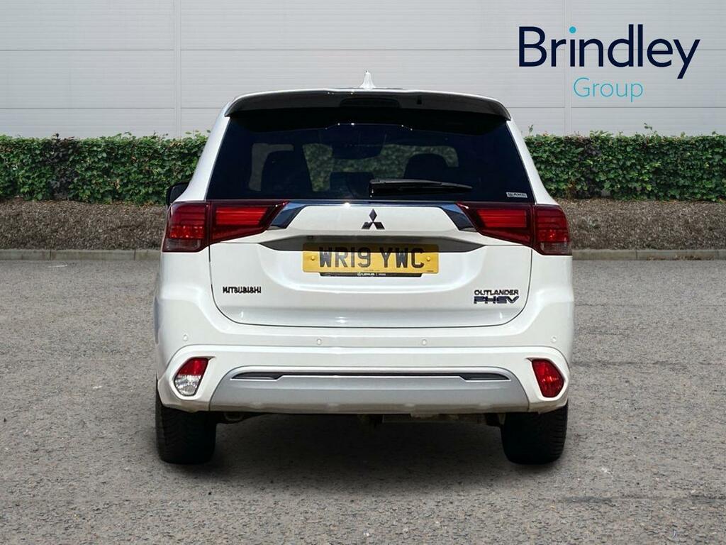 Mitsubishi Outlander 2.4H Twinmotor 13.8Kwh 4H Suv Plug-in H White #6