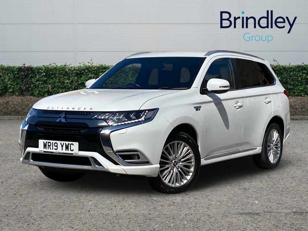 Mitsubishi Outlander 2.4H Twinmotor 13.8Kwh 4H Suv Plug-in H White #3