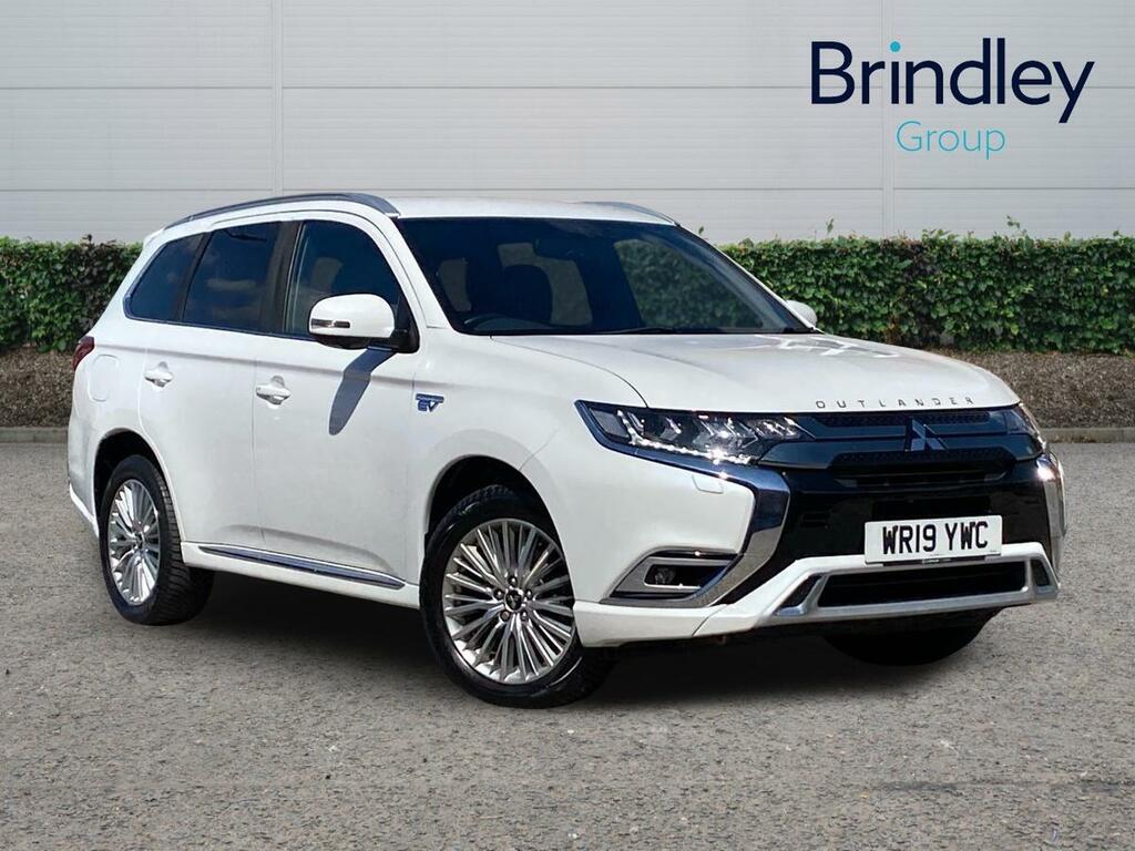 Mitsubishi Outlander 2.4H Twinmotor 13.8Kwh 4H Suv Plug-in H White
