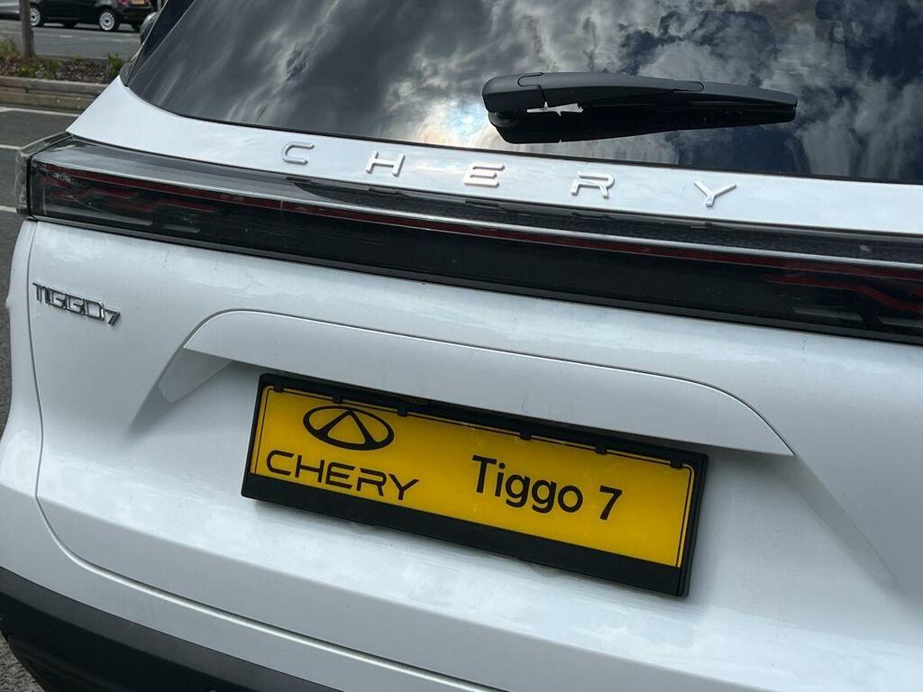 Chery Tiggo 7 1.5T 18.4Kwh Summit Suv Plug In Hybrid White #7
