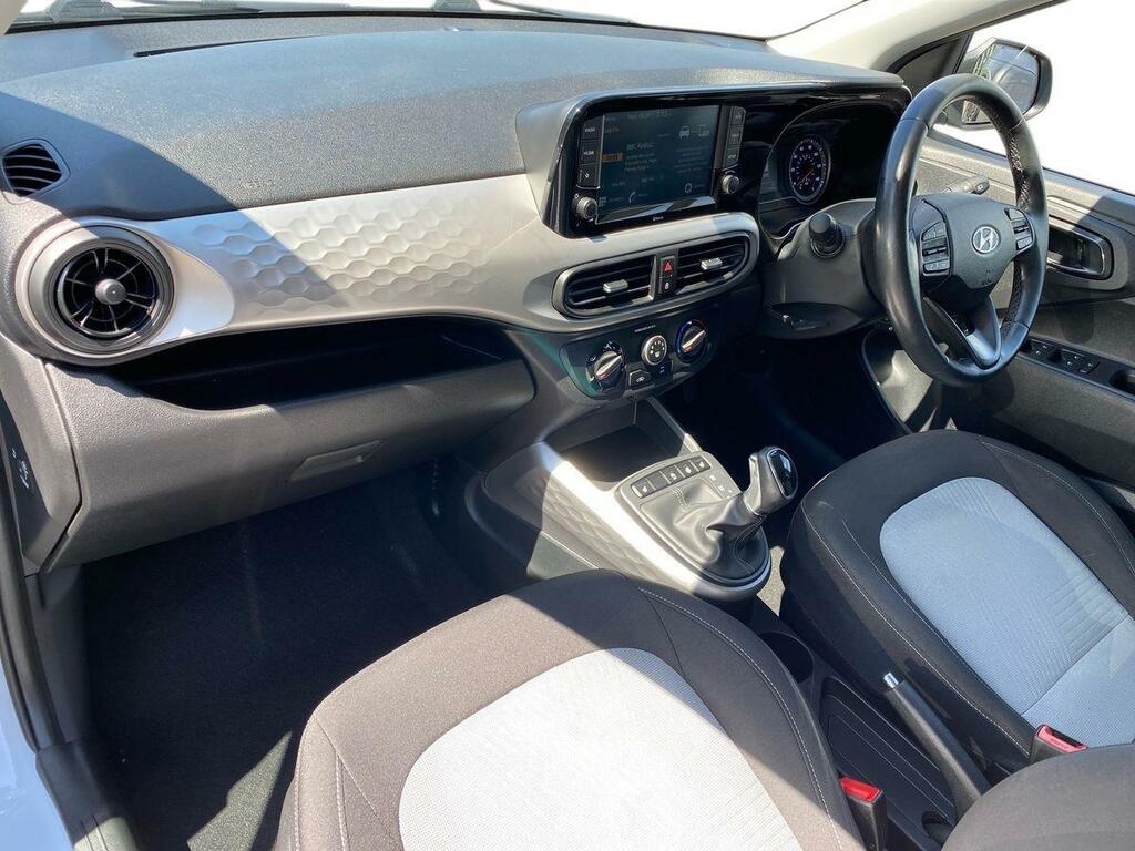 Hyundai I10 1.2 Premium Hatchback Euro 5 87 P White #9
